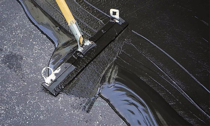 Commerical & Residential Driveway & Parking Lot Sealcoating