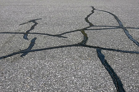 Commercial and Residential Asphalt Crack Sealing